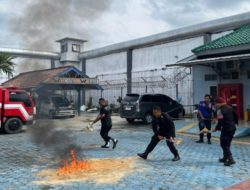 RUTAN MENGGALA LAKSANAKAN SIMULASI PEMADAM KEBAKARAN BERSAMA DAMKAR KABUPATEN TULANG BAWANG