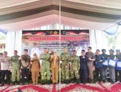 Ketua DPRD Provinsi Lampung, A. Giri Akbar, S.E., M.B.A., menghadiri kegiatan Tanam Padi Bersama Forum Koordinasi Pimpinan Daerah (Forkopimda)