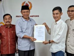 Taufik Serahkan SK Kepengurusan KONI Lampung Tengah
