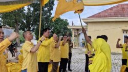 Dr Darlian Pone Lantik Ketua PK Terpilih Hasil Muscam Partai Golkar Negeri Agung