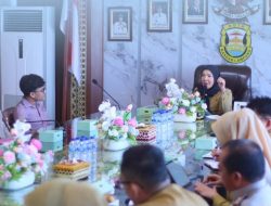 Wali Kota Bandar Lampung Hj. Eva Dwiana Menerima Kunjungan Audiensi Dari Perwakilan Cipayung Bandarlampung