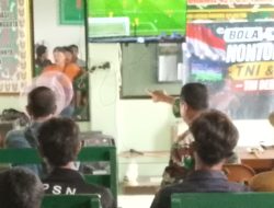 Koramil 421-09/Tanjung Bintang Gelar Nobar Bola Gembira, Suasana Penuh Keceriaan dan Kebersamaan