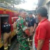 Sertu Frendi Nijardo, Babinsa Koramil 410-06/Kedaton Bantu BPBD Padam Kan Ke bakaran diJalan Teuku Umar