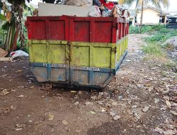 Mobil Kebersihan Lelet Sampah Menumpuk Timbul kan Aroma tak sedap