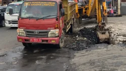 Pemkot Bandar Lampung Lakukan Normalisasi Drainase di Pasar Bambu Kuning