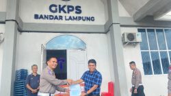 Peringati Hari Bhayangkara ke-80, Ditlantas Polda Lampung Gelar Bakti Religi di Gereja GKPS