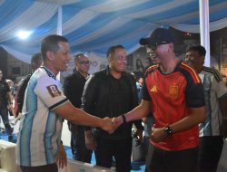 Tugu Adipura Bergemuruh, Danrem 043/Gatam Bersama Forkopimda Lampung dan Masyarakat Nobar Final Piala Dunia 2026