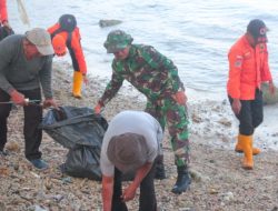 Sinergi TNI-Pemkot dan Masyarakat, Kodim 0410/KBL Gelar “Radin Inten Asri” Bersihkan Pantai Tiska