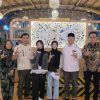 Beri Dukungan Di Perantauan,Muklis Basri Sambangi Si Kembar Shafira dan Shabila Lolos Ke UI
