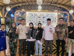Beri Dukungan Di Perantauan,Muklis Basri Sambangi Si Kembar Shafira dan Shabila Lolos Ke UI