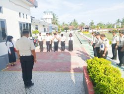 KASUBAG TU LAPAS AMPANA TEKANKAN DISIPLIN DAN INTEGRITAS PADA APEL PAGI*