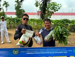 Semarak HUT ke-81 RI, Lapas Muara Tebo Gelar Bakti Sosial Jumat Berkah Bagikan Sembako kepada Masyarakat