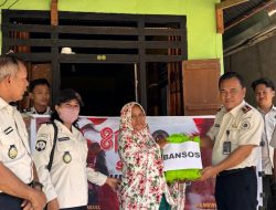JELANG HUT RI KE-81, LAPAS AMPANA BERBAGI SEMBAKO UNTUK WARGA SEKITAR