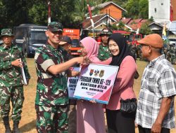Kasrem 043/Gatam Dampingi Kasdam XXI/RI Tutup TMMD ke-129 di Bandar Lampung