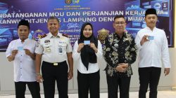 Warga Binaan Lapas Kelas I Bandar Lampung Terima Ijazah Kejar Paket dan KTP