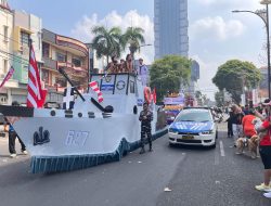 Lanal Lampung Hadir dalam Pawai Festival Krakatau XXXV, Tampilkan Model KRI Kerambit-627