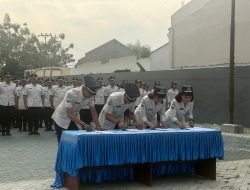 KAKANWIL DITJENPAS SULTENG LANTIK 72 PNS, TEKANKAN INTEGRITAS DAN PROFESIONALISME