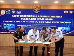 Sidang Elektronik, Kakanwil Hadiri Rapat Koordinasi dan Penandatangani PKS Bersama APH