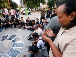 PFI Surabaya Gelar Doa Bersama untuk Lima Jurnalis yang Hilang