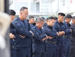 Ikhtiar Menjemput Berkah: Khusyuknya Shalat Istisqa di Lapangan Rutan Bandar Lampung