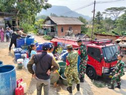 Kemarau Panjang,Koramil 410-02/TBS Pantau Pembagian Air Bersih di kelurahan Garuntang