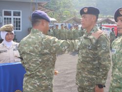 Pimpin Upacara Kenaikan Pangkat, Danlanal Lampung Ajak Prajurit Peduli Sesama
