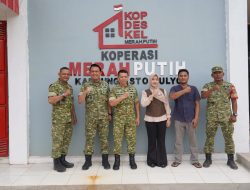 Astomulyo Amelia Kholifatunisa, S.Stat., serta Wakil Bidang Usaha KDKMP Untung.