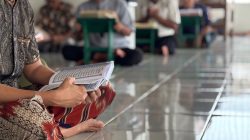 Merajut Iman di Balik Tembok Pemasyarakatan: Warga Binaan Lapas Muara Tebo Istiqamah Mengaji Bersama
