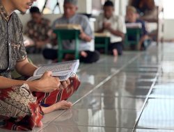 Merajut Iman di Balik Tembok Pemasyarakatan: Warga Binaan Lapas Muara Tebo Istiqamah Mengaji Bersama